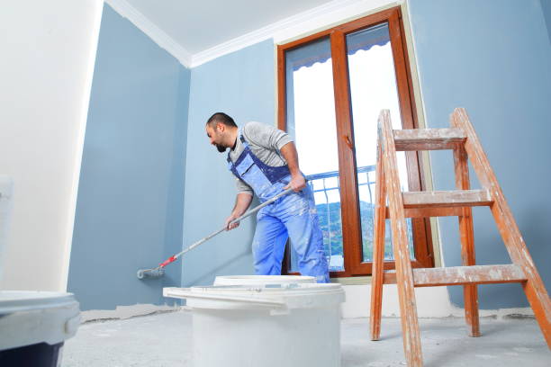 Best Eco-Friendly and Low-VOC Painting  in Center Point, IA